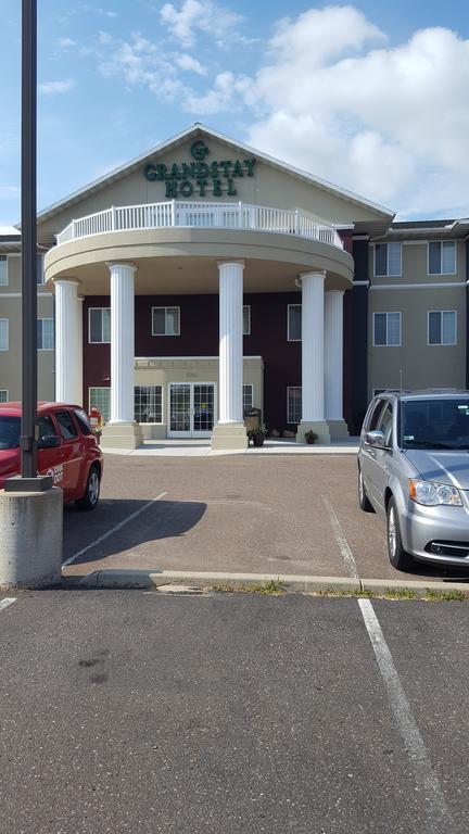 Grandstay Residential Suites Hotel - Eau Claire Zewnętrze zdjęcie