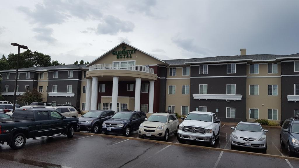 Grandstay Residential Suites Hotel - Eau Claire Zewnętrze zdjęcie