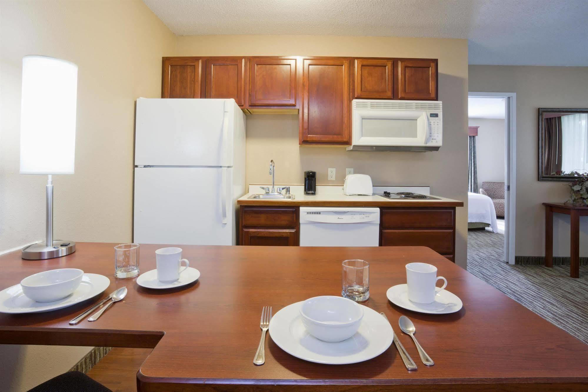Grandstay Residential Suites Hotel - Eau Claire Zewnętrze zdjęcie