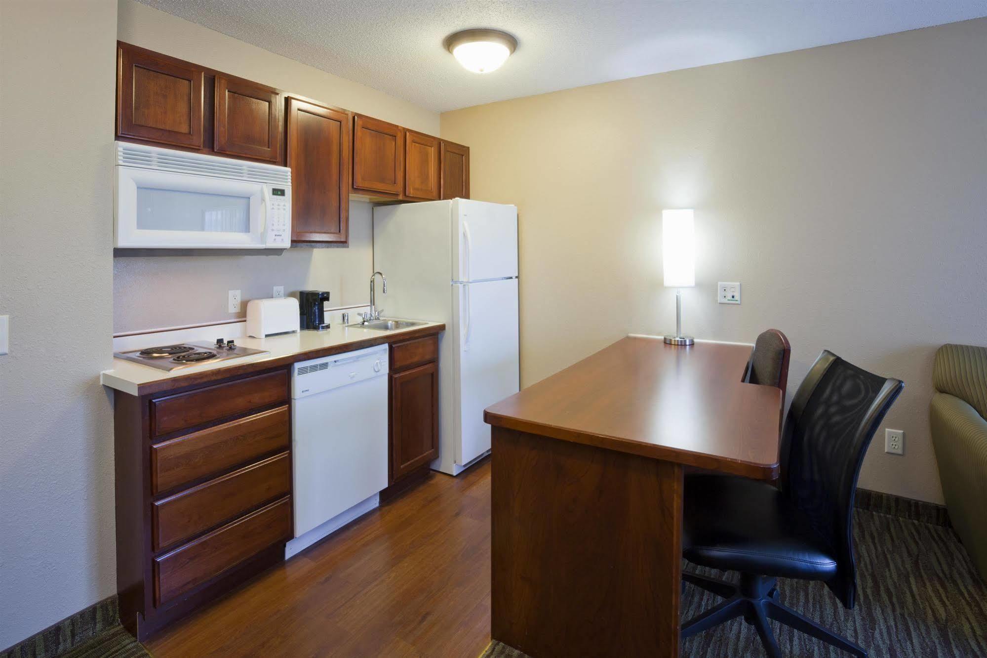 Grandstay Residential Suites Hotel - Eau Claire Zewnętrze zdjęcie